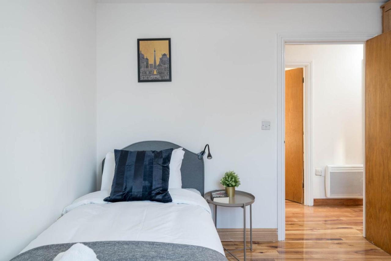 2 Bedroom Flat Near London Excel Ngoại thất bức ảnh